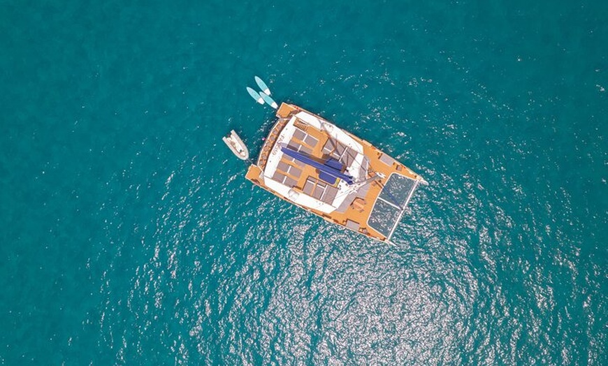 Image 7: Le Brunch sur un Catamaran Calanques de Marseille Vieux Port