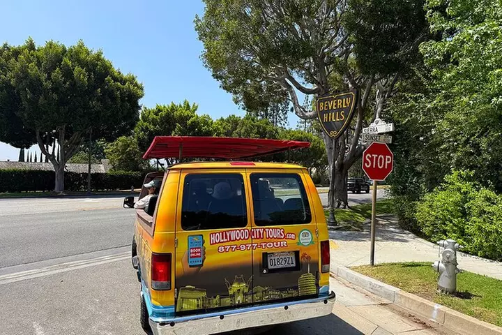 Hollywood and Celebrity Homes Bus Tour