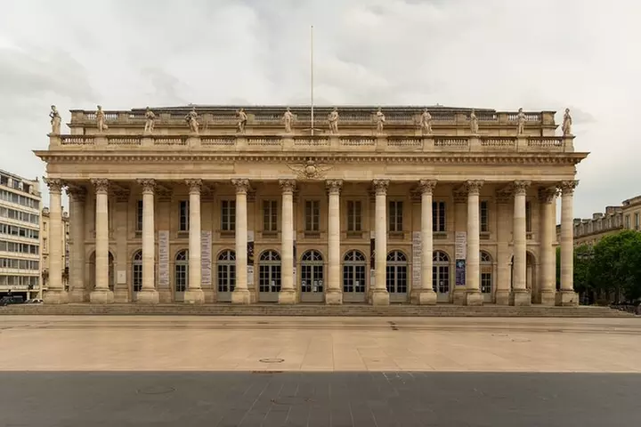 Bordeaux Visite audioguidée à pied 2h30 et 29 commentaires audios - Second Medium