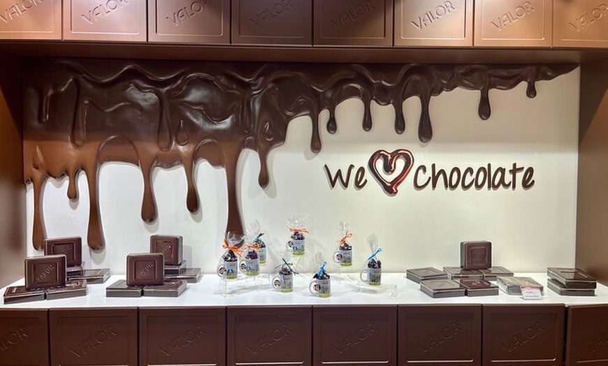 Image 10: Fábrica de Chocolate y Castillo de Guadalest