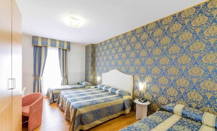 Image 2: ✈ VENETO | Mogliano Veneto - Laerte Palace Hotel 4*, 2 nachten - Ci...