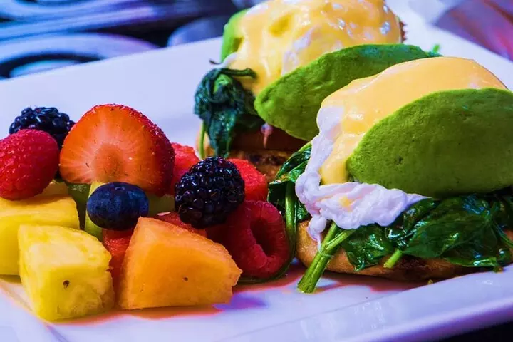 Haleakala Classic Vehicle Sunrise Tour with Breakfast