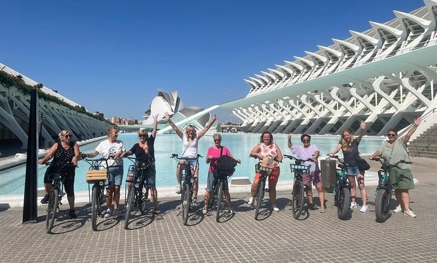 Image 19: Descubre Valencia en bici – tour en holandés