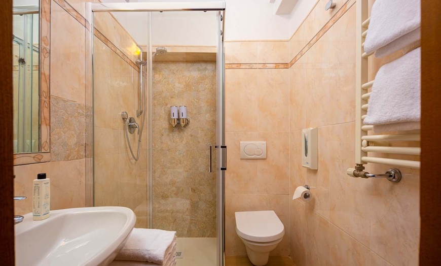 Image 3: ✈ ITALIE | Florence - Hotel Annabella Roof Terrace 3*, 2 nuit - Déc...