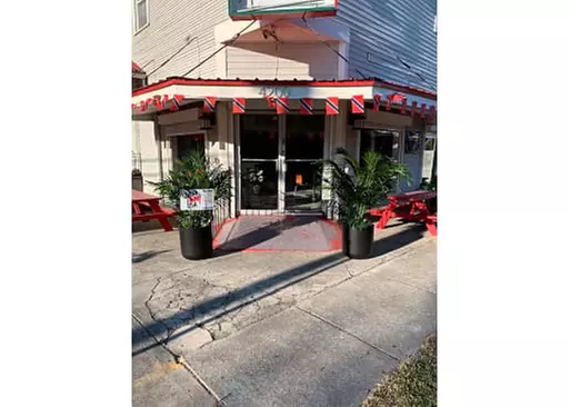 5% Cash Back at Queen Trini Lisa