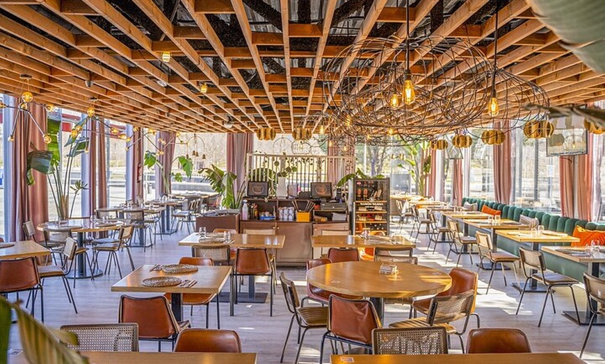 Image 6: Paseo en bicicleta eléctrica y desayuno junto al lago en Casa de Campo