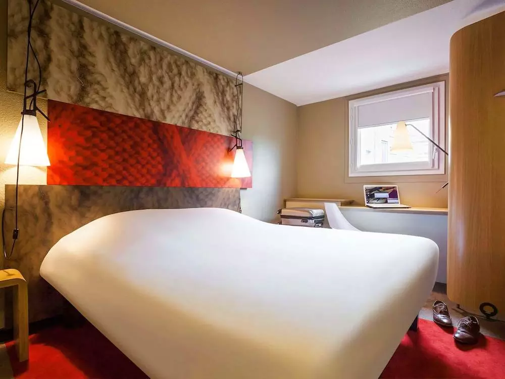 ✈ FRANKREICH | Paris - Ibis Paris Alesia Montparnasse 3*, 1 Nacht -...