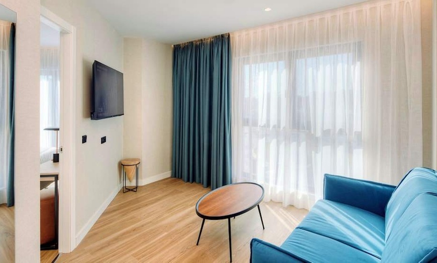 Image 2: ✈ COSTA DEL SOL | Malaga - Sercotel Rosaleda Málaga 4*, 3 nachten -...