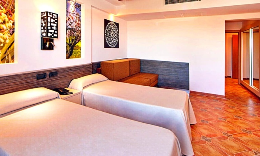 Image 5: ✈ MAJORQUE | El Arenal - MLL Palma Bay Club Resort 3* - Tout inclus