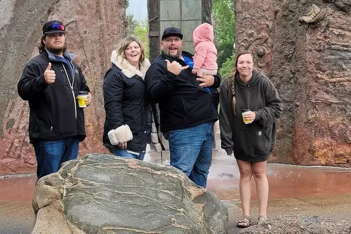 Pueblo Puzzling Adventure Scavenger Hunt Walking Activity - Primary Image