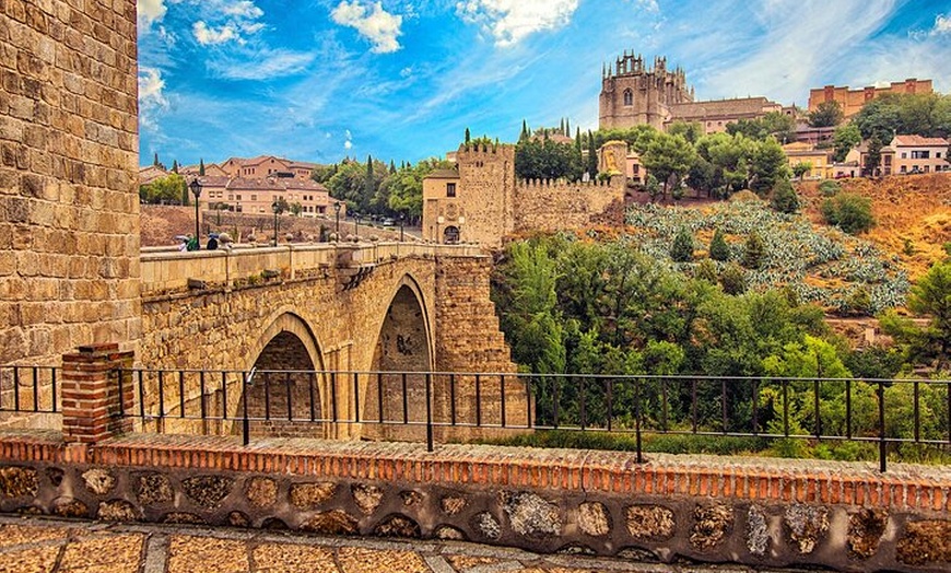 Image 7: Tour a pie por Toledo con audioguía en tu smartphone