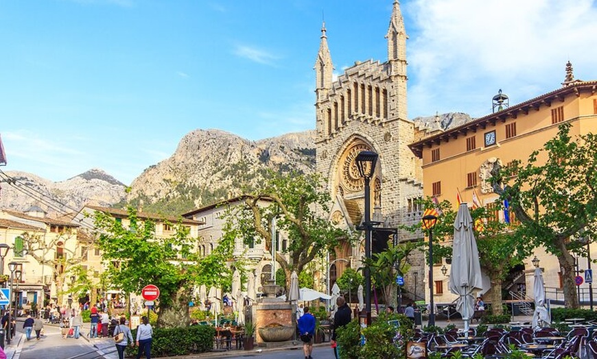 Image 6: Mallorca Grand Tour por tierra y mar: Valldemossa, Soller & Calobra