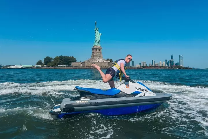 Statue of Liberty and Brooklyn Bridge Jet Ski Tour of New York - Primary Image