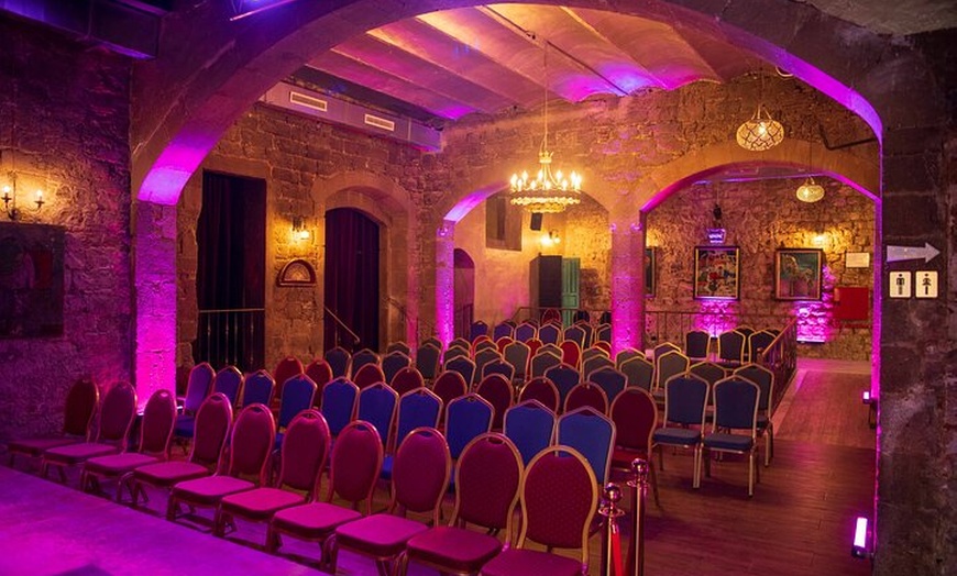 Image 4: Espectáculo de flamenco en el Palacio Dalmases de Barcelona