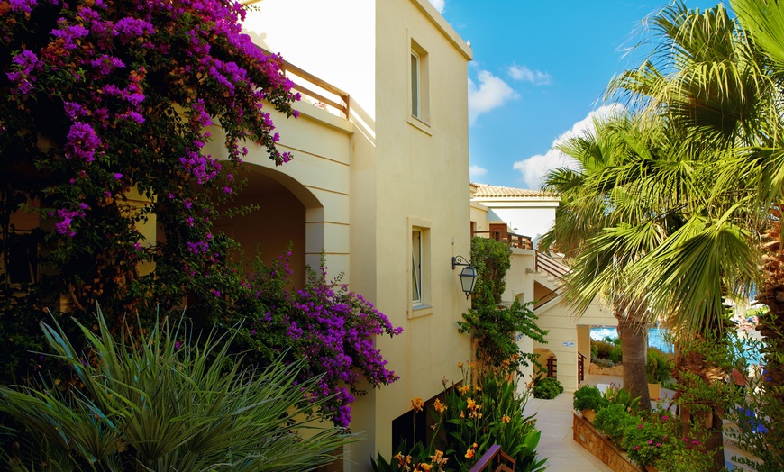 Image 10: ✈ CRETA | Panormos - Grecotel Marine Palace & Aqua Park 4* - All in...