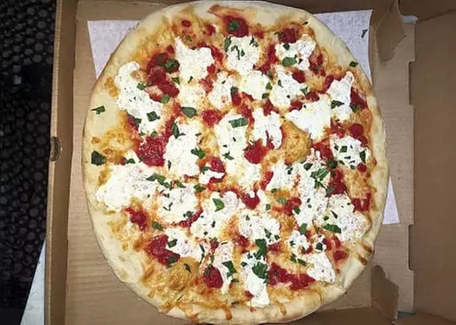 5% Cash Back at La Bella Pizzeria
