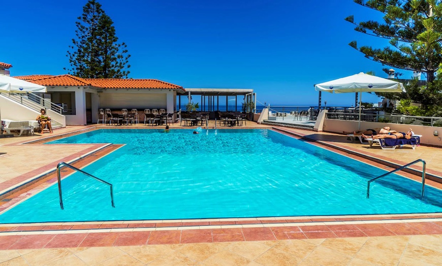 Image 1: ✈ CRÈTE | Sissi - Castello Village Resort 4* - Idéal famille