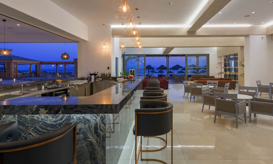 Image 5: ✈ RHODES | Ixia - Avra Beach Resort Hotel & Bungalows 4*, 3 nuit