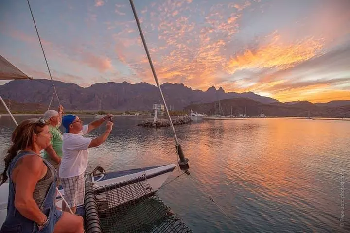 Sunset Appetizers & Open Bar Catamaran Cruise