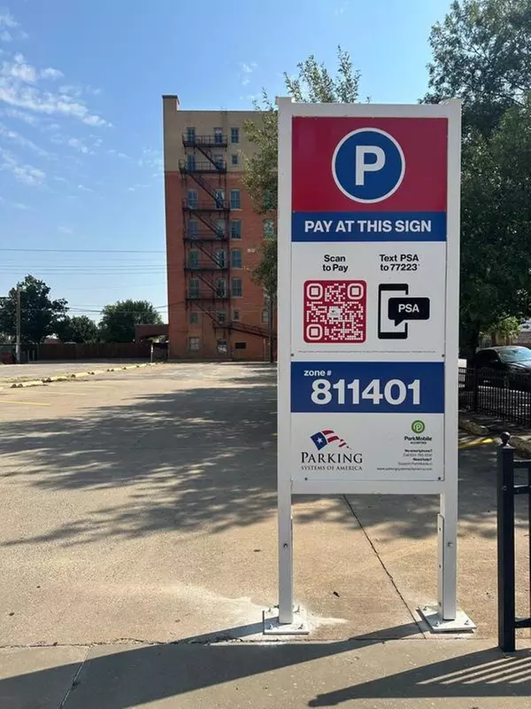 Parking at Lot 1401