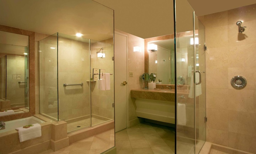 Image 9: ✈ CALIFORNIA | Los Angeles - Hilton Los Angeles Airport 4* - Piscin...