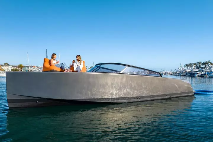 Private 4 hour Cruise to Emerald Bay on 42ft Exotic Yacht for 12