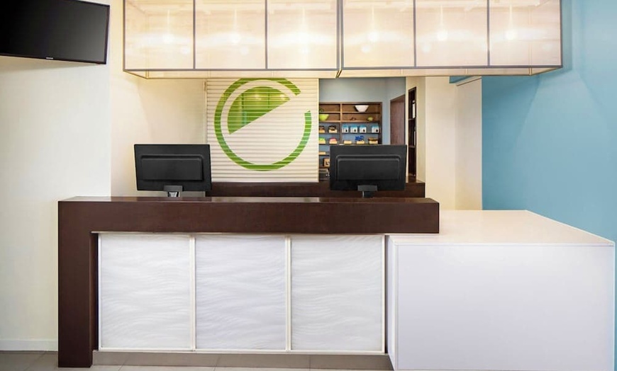 Image 11: ✈ FLORIDA | Miami - Element Miami International Airport 3* - Centro...