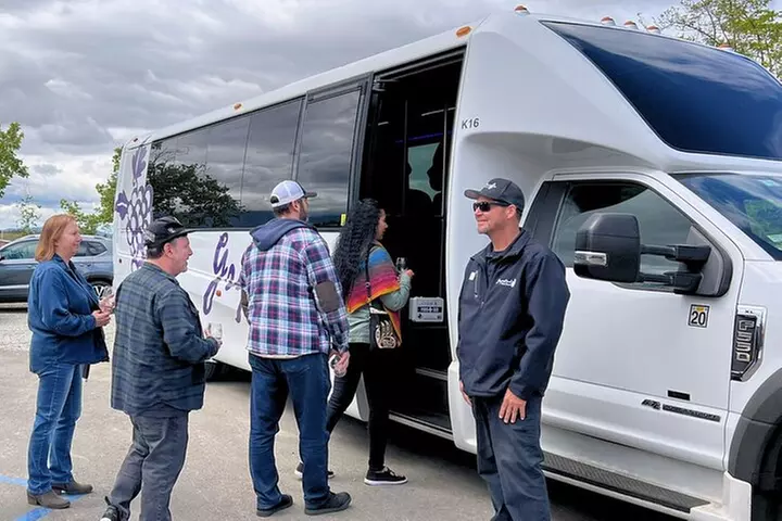 Temecula Valley Afternoon Wine Tour with Tastings and Cheeseboard