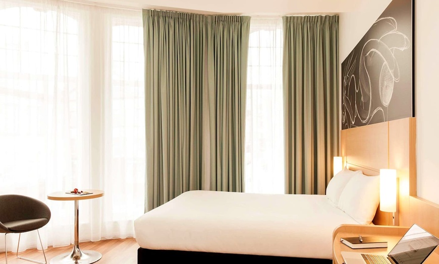 Image 43: ✈ SCHOTLAND | Edinburgh - ibis Edinburgh Centre South Bridge - Roya...