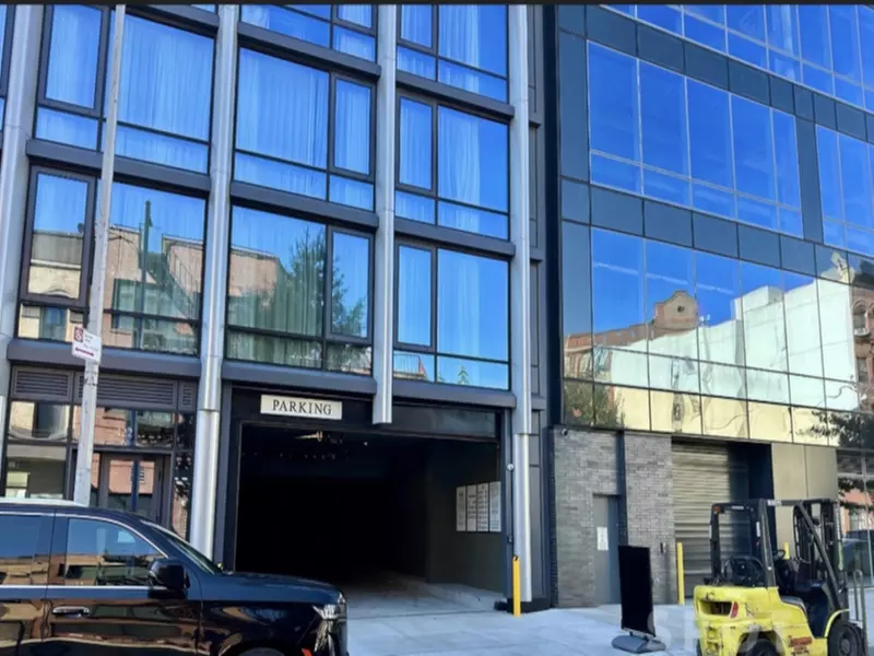 Parking at NYPG - 410 West Parking Corp. Garage