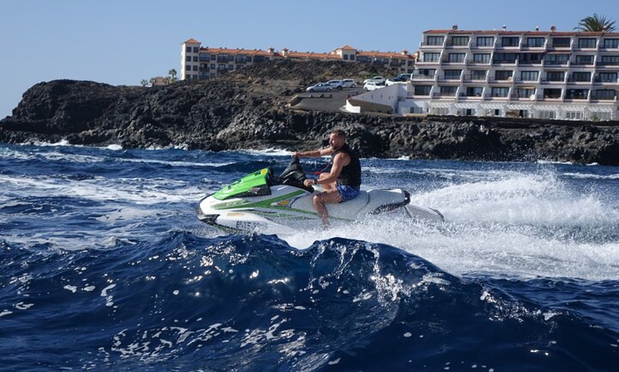 Image 3: Paseo en moto acuática Turbo para 1 persona en Tenerife Sur con rec...