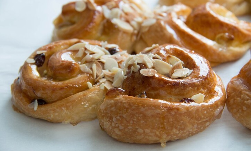 Image 12: Cours de Croissant & Pâtisserie Bicolore dans le Centre de Paris