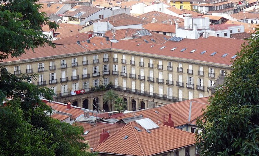 Image 6: Visita guiada privada a pie por Bilbao