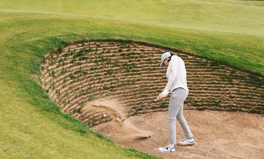 Image 10: Premium Golf Photo Experience in St Andrews Old Course