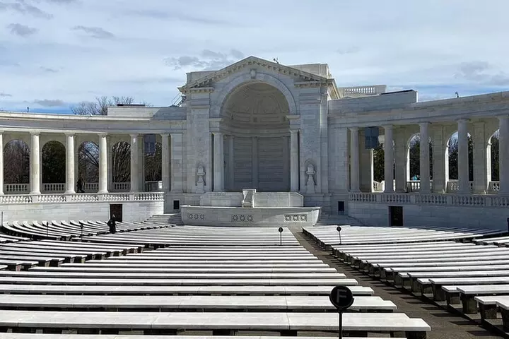 Arlington Cemetery & Changing of the Guard Exclusive Guided Tour