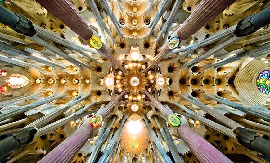 Image 8: Visita guiada al Monasterio de Montserrat y Sagrada Familia
