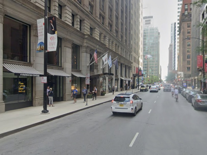Parking at Kimpton Gray Chicago - Valet Kiosk