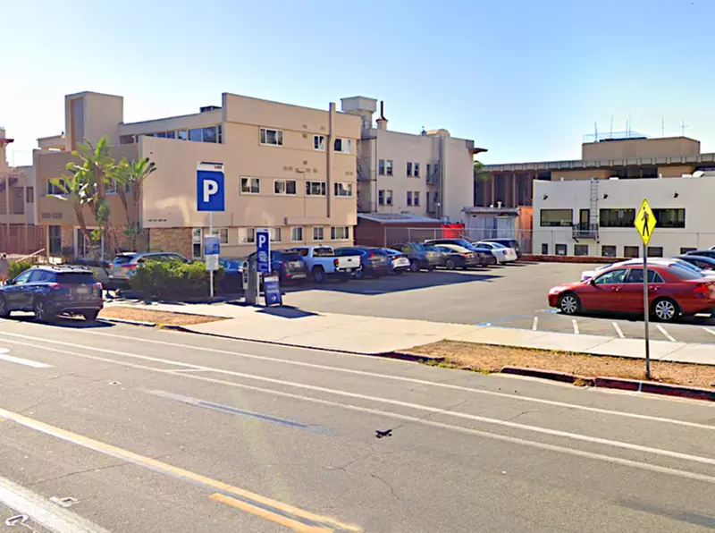 Parking at 6th & Juniper Lot