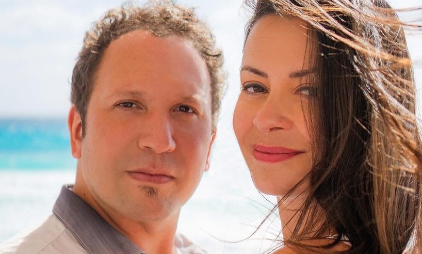 Image 26: Cancun Romantic Beach Photoshoot