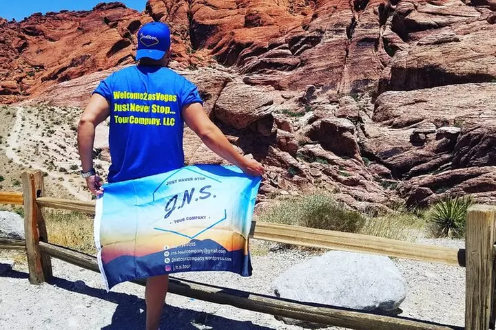 Valley of Fire and Red Rock Canyon Day Tour from Las Vegas