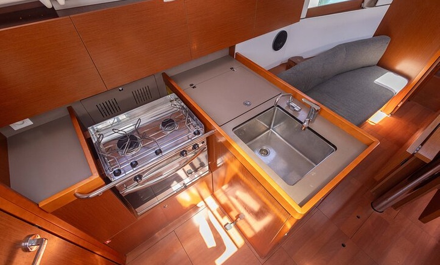 Image 15: Yate a vela privado por la Bahía de Palma y calas cercanas