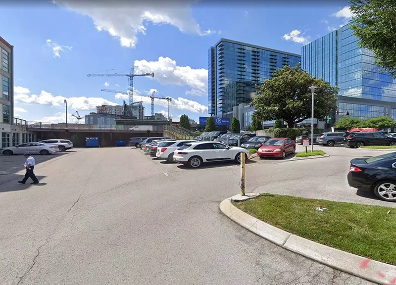 Parking at 1100 Demonbreun St. Lot