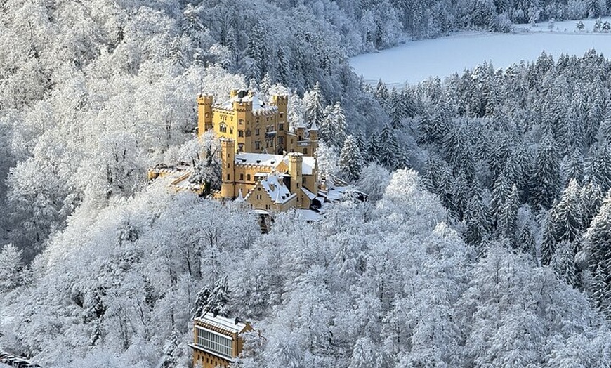Image 13: Schloss Neuschwanstein Private Tour ab München
