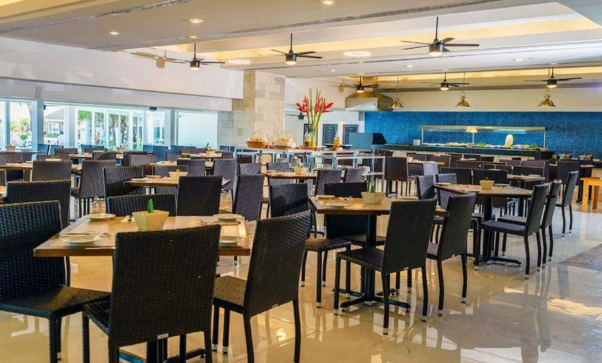 Image 12: ✈ MESSICO | Cancún - Krystal Cancún 4*, 5 notti - Piscina esterna