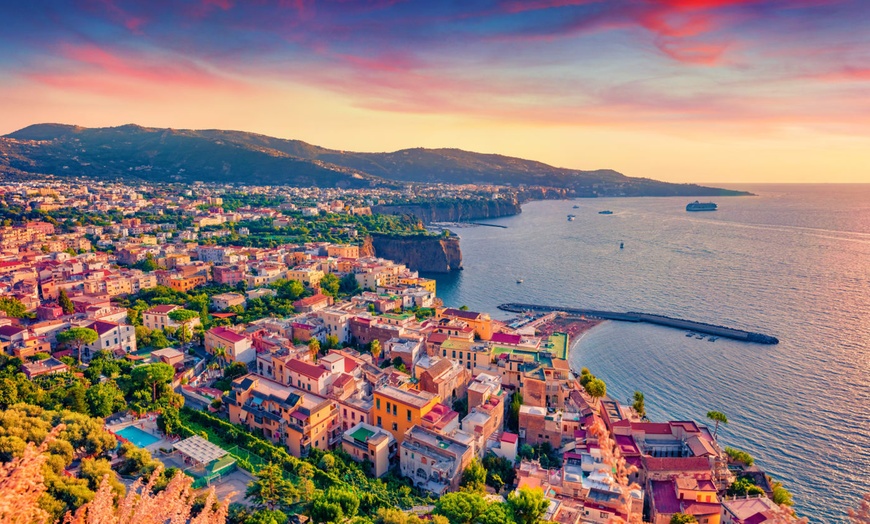 Image 2: ✈ ITALIE | Naples - Autotour vers les splendeurs de la Côte Amalfit...