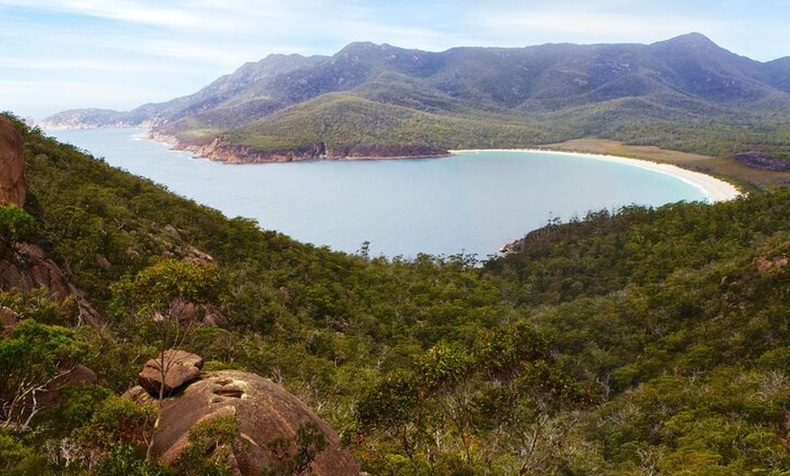 Image 6: A Day in Wineglass Bay - Launceston to Hobart