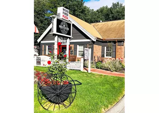 5% Cash Back at Brickhouse Wood Fired Pizza K...