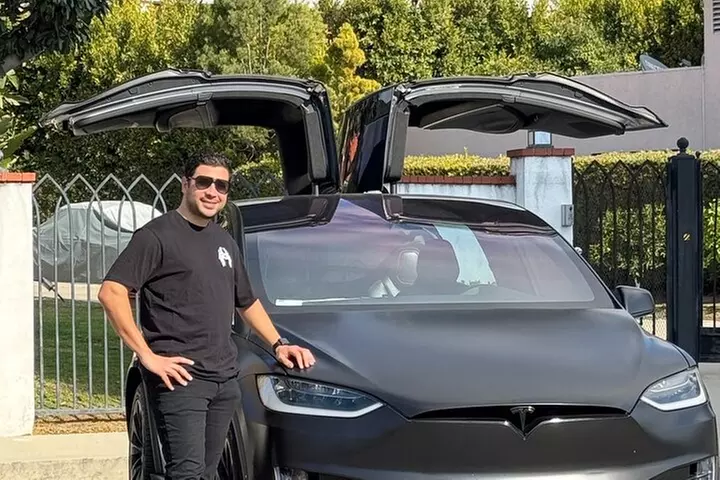 2.5Hr Beverly Hills Sign & Mulholland Dr AI powered driving tour