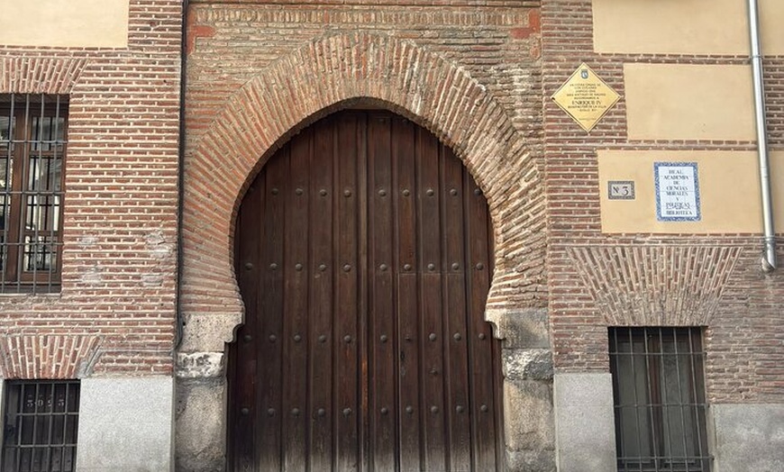 Image 3: Tour a pie por la Guerra Civil de Madrid con experto local