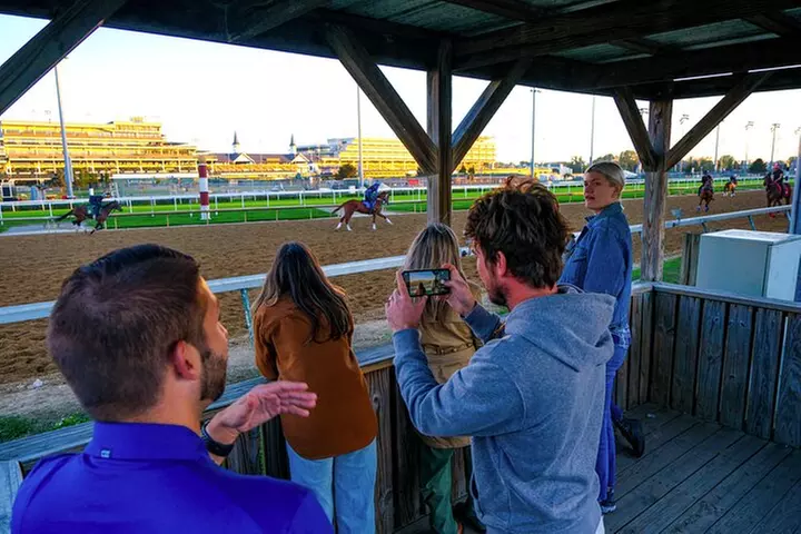Kentucky Derby Museum - General Admission and Guided Track Visit